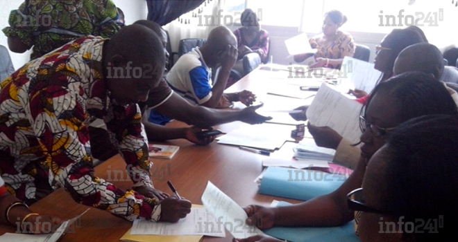 797 ex-agents de la Poste Gabonaise reçoivent leur prime de départ