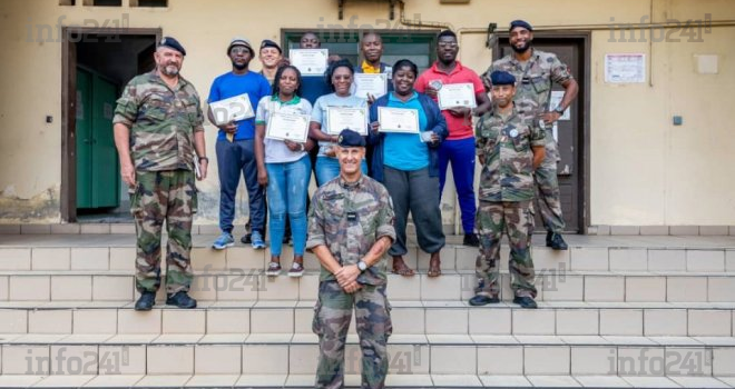 Les gestes de premiers secours en forêt transmis par les Eléments français au Gabon à des ONG