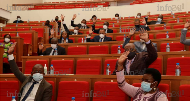 Sans surprise, les députés gabonais adoptent le projet de loi de finances rectificative 2022&nbsp;!
