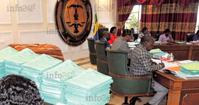 Elections 2023&nbsp;: la cour constitutionnelle doit trancher sur 215 recours avant ce dimanche&nbsp;!