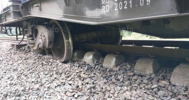 Pluie, rail et frayeur&nbsp;: Un train de marchandises déraille, un train voyageurs de la Setrag bloqué à Ndjolé