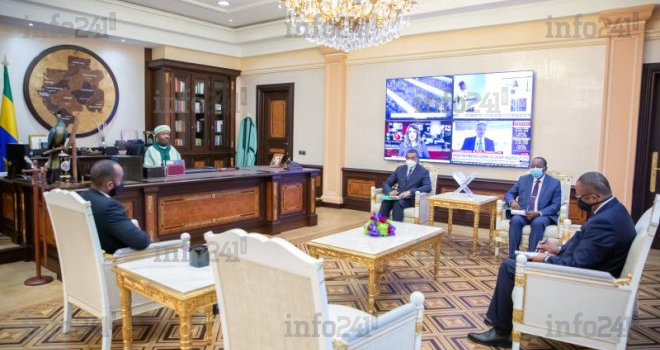 CAB4+&nbsp;: Ali Bongo reçoit en audience son ministre de la Communication