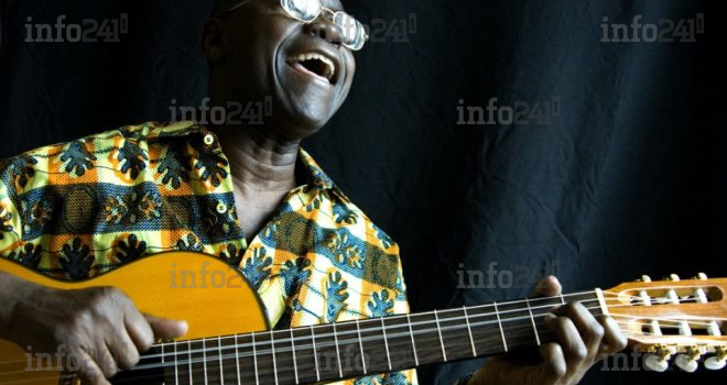 Pierre Claver Akendengue poète-parolier de la liberté célèbre ses 50 ans de carrière musicale 